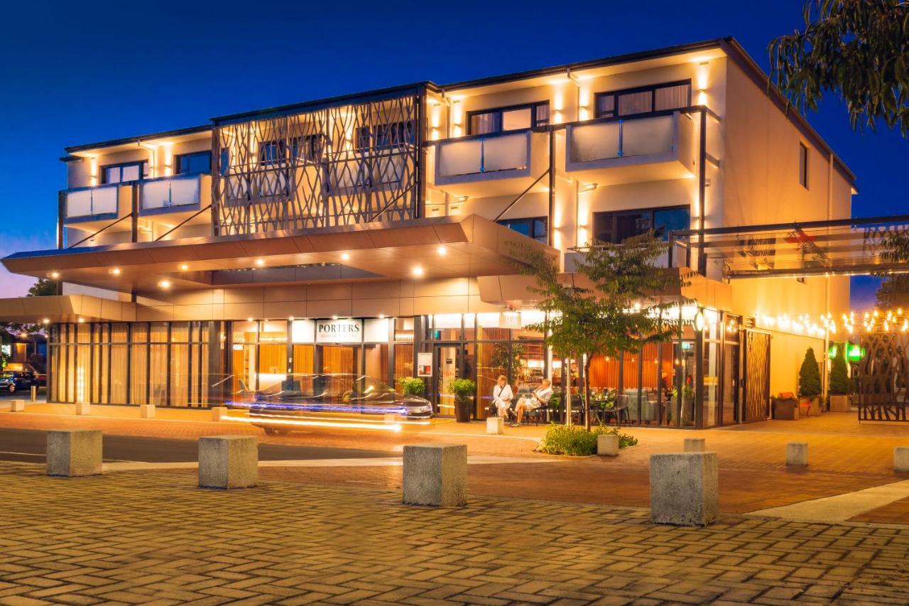 Porters Boutique Hotel Havelock North Exterior photo